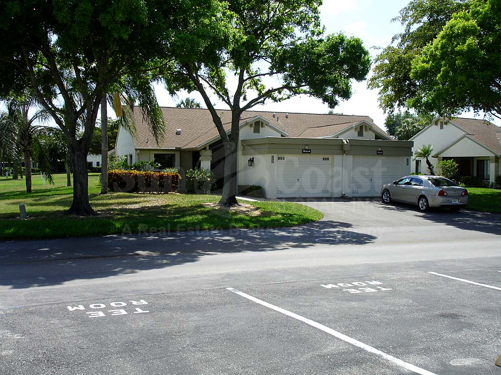 Seven Lakes Villas Uncovered Parking
